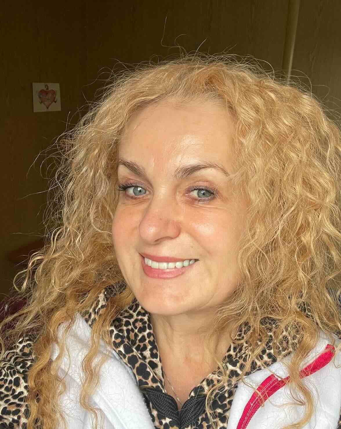 女性プロフィール写真