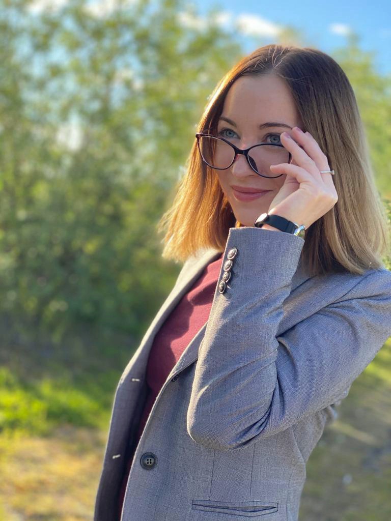 女性プロフィール写真