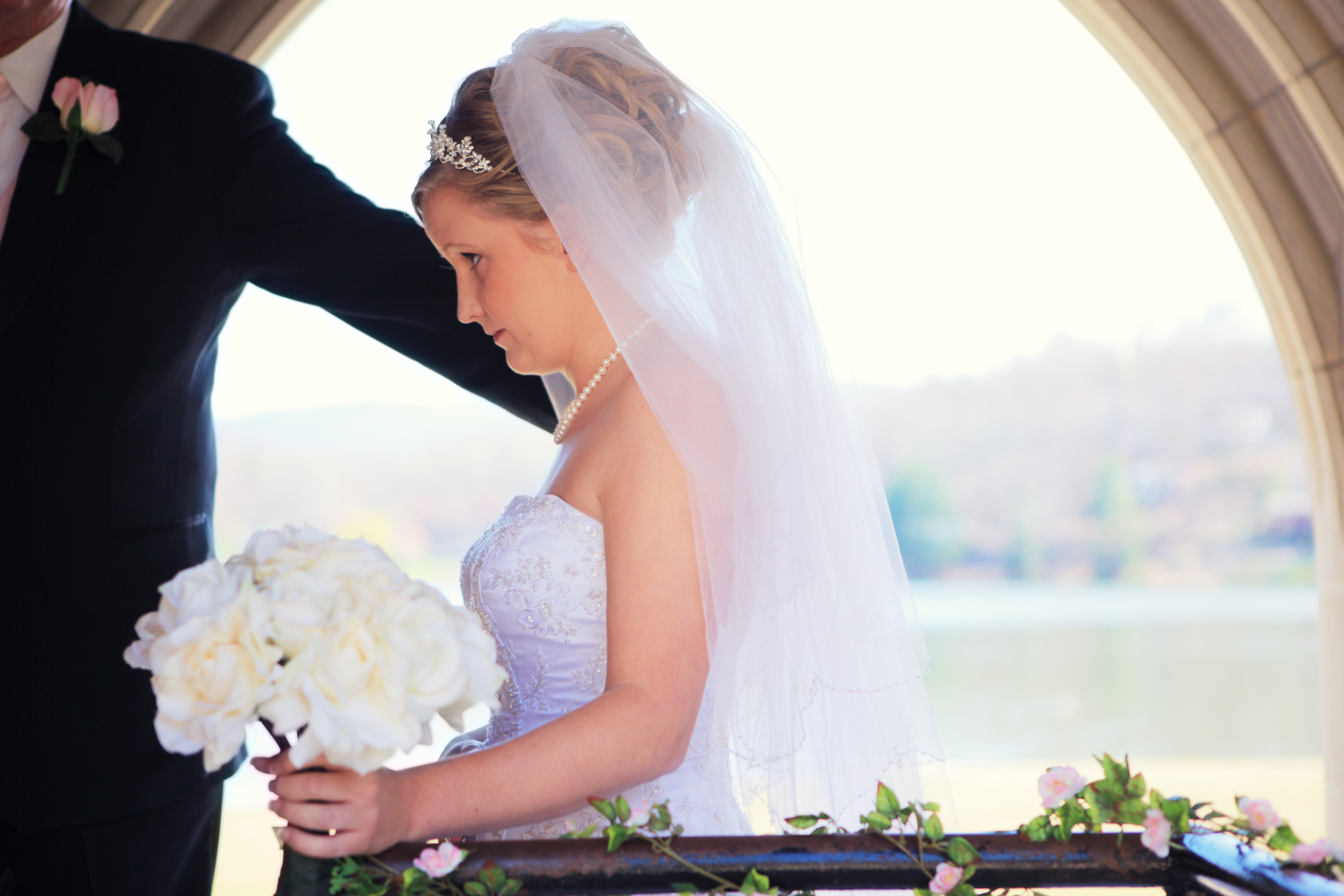 国際結婚で幸せをつかんだスラブ系の花嫁｜スラブ系女性との結婚｜国際結婚 相談所 ナタリーハウス
